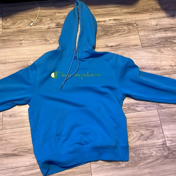 Champion Hoodie - Picture 1 of 1